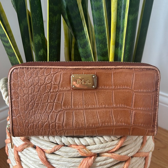Ralph Lauren Wallet, zip around and classic‎ - Picture 1 of 9